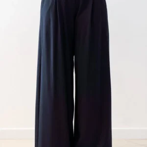 CALÇA PLEASE APLICAÇÃO BOLSO